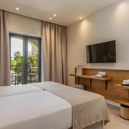 Diana Palace Zakynthos فندق 4*